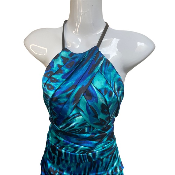 Le Chateau Beautifully Ruched Formal Dress XXS - Picture 2 of 5